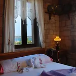 Tas Otel *
