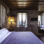 Otel Tas