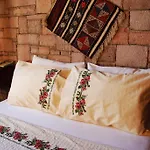 Otel Tas Ayvalı