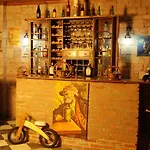 Tas Ayvalı