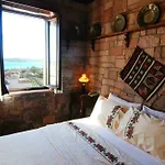 Otel Tas *