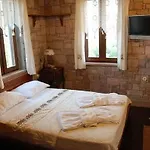 Otel Tas Ayvalı