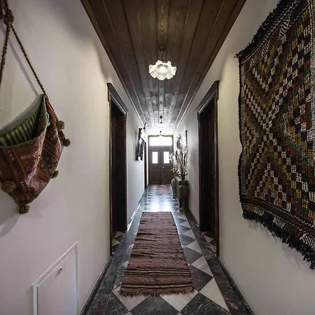 Tas Hotel